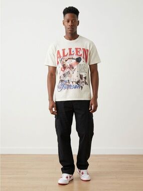 Cream Short-Sleeve Graphic Tee with Red & Blue Print